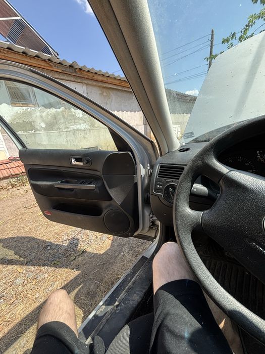 VW Bora 1.6 16V 77 kw.