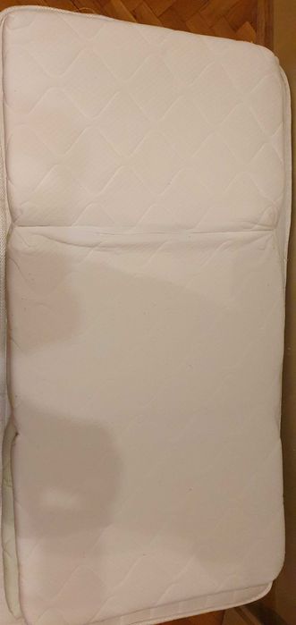 Продавам 2 бр. сгъваем матрак за кошара