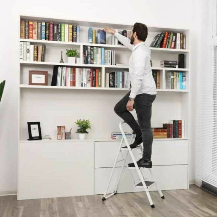 Scara metalica cu 3 trepte,inaltime 46,5, capacitate 150 kg, Alb