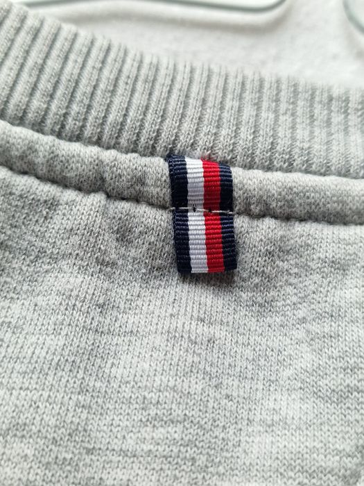 Bluza Tommy Hilfiger calitatea buna