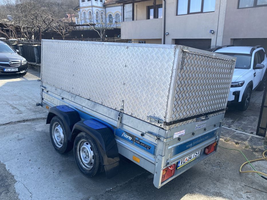 Remorca Faro Solidus 750kg