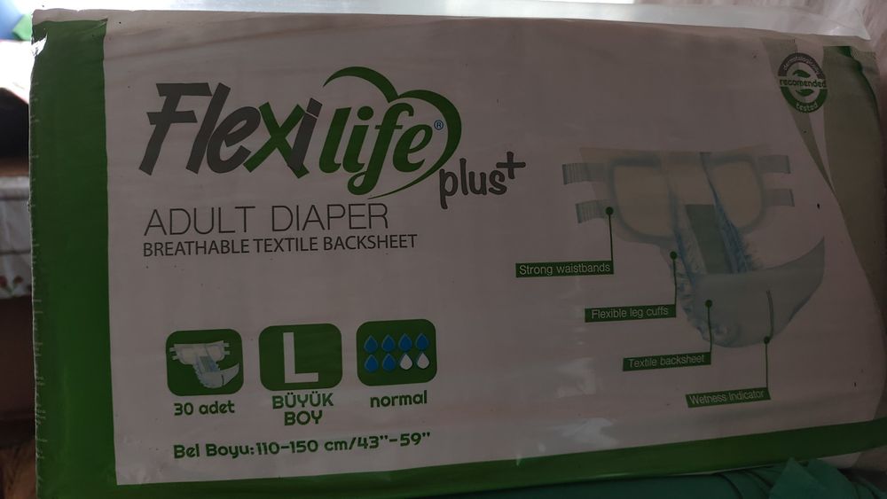 Продам взрослые подгузники FlexiLife Plus