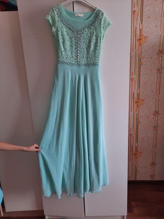 Платья в хорошем состоянии