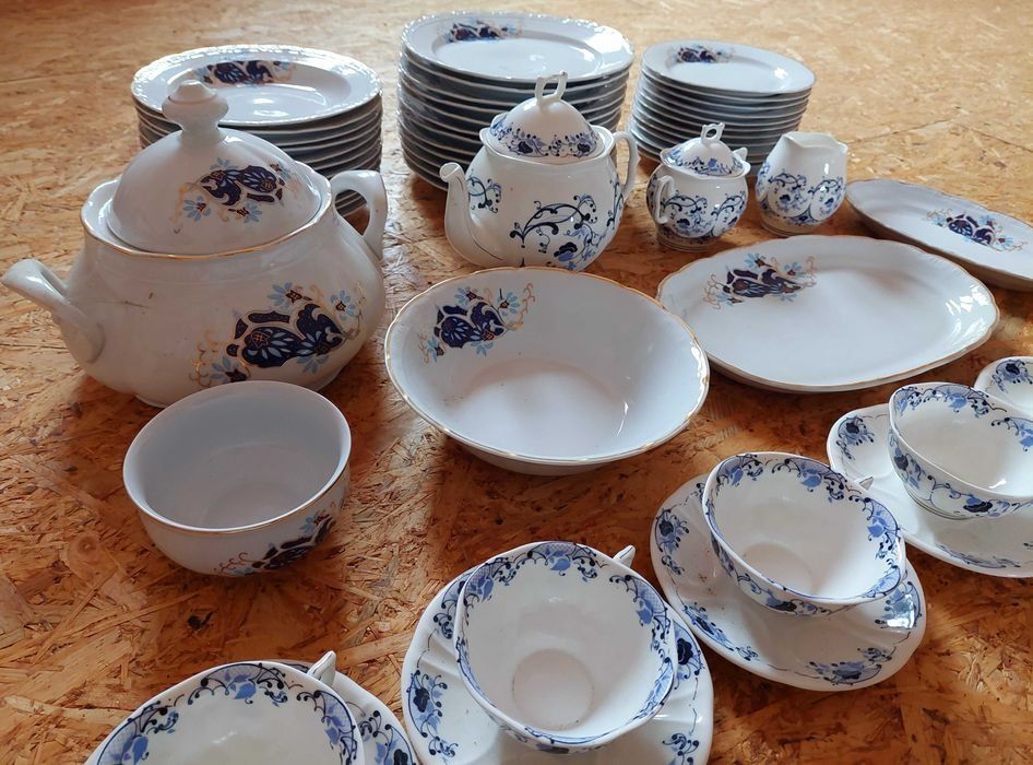 Serviciu de masa si cafea 6 persoane portelan cobalt Apulum 56 piese