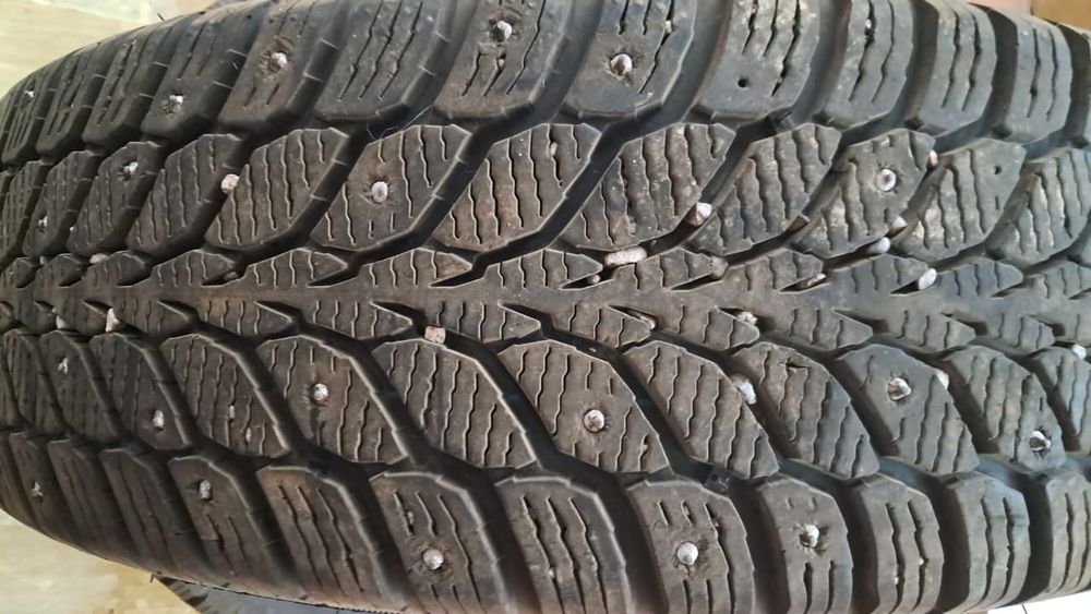 Зимние шины комплект