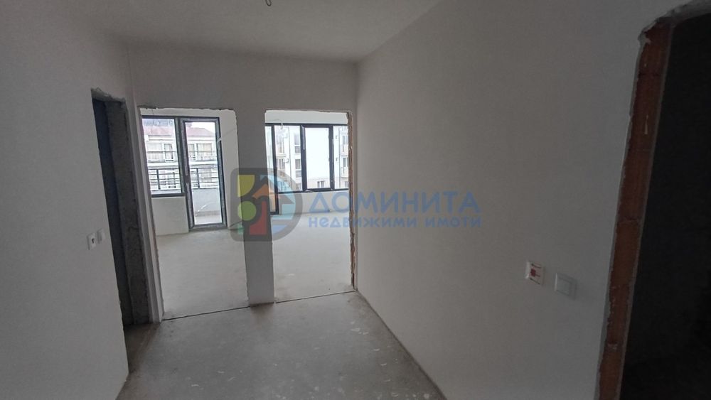 Голям тристаен апартамент в нова модерна сграда!