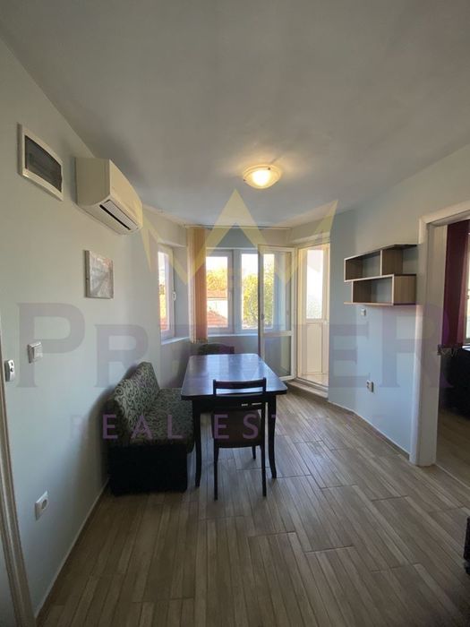 Дава се под наем Двустаен апартамент в Варна, Трошево - 60 кв.м за 357 € - Снимка #1