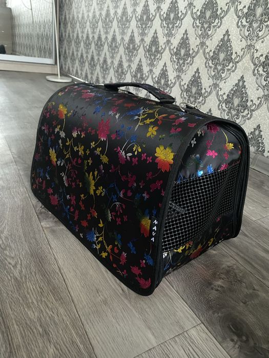 Продам переноску для кошек