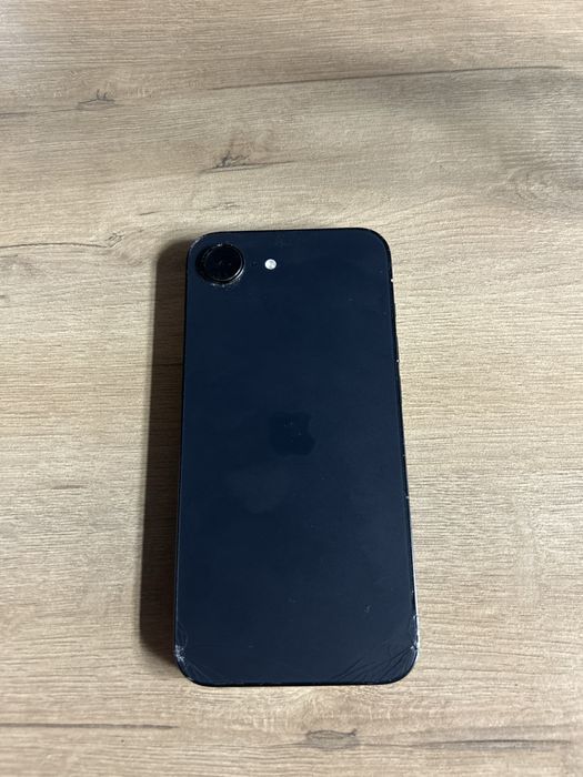 Айфон 16е iphone 16e