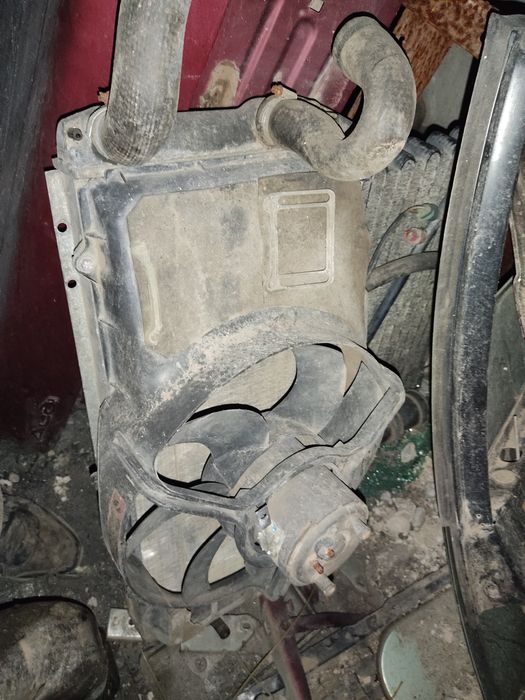 Запчасти Ауди 200