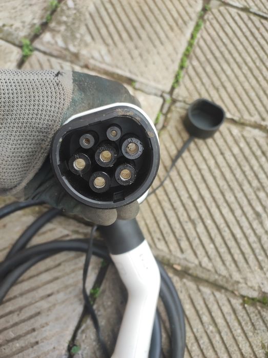 Кабел за електрически автомобил