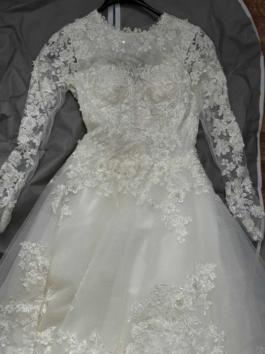 Свадебное платье размер 42