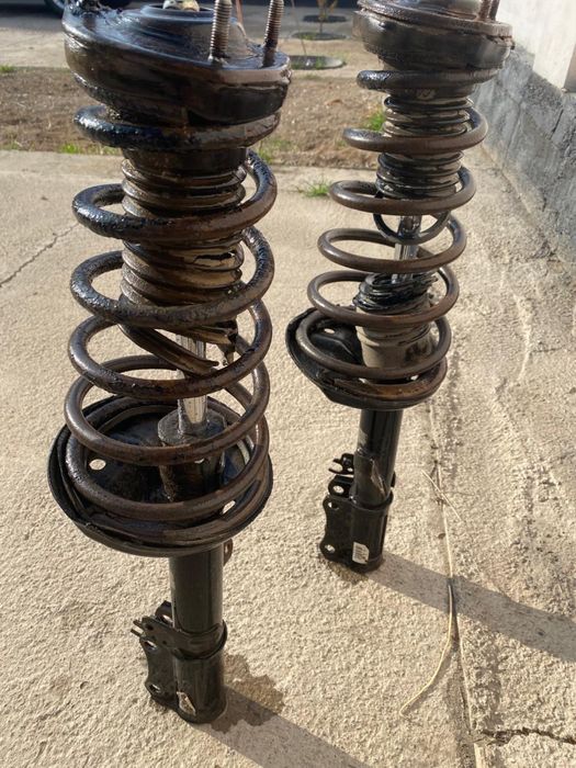 Амортизатор на камри 10