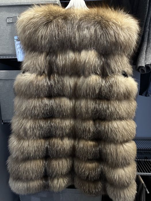 Меховой жилет