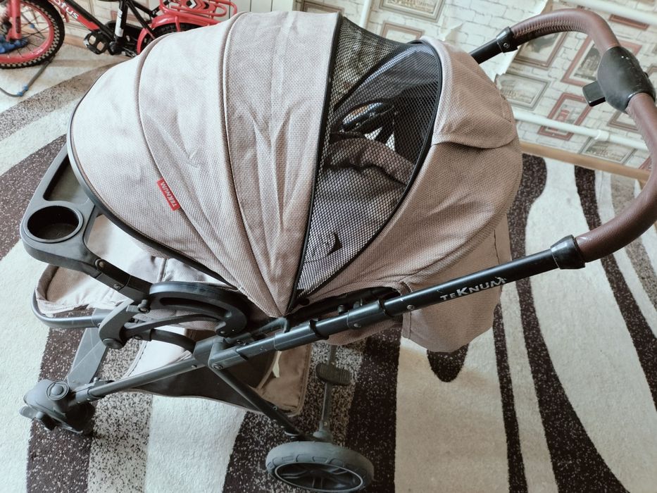 Продам коляску прогулочную Teknum A10