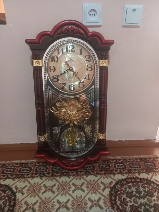 Соат сотилади размери катта