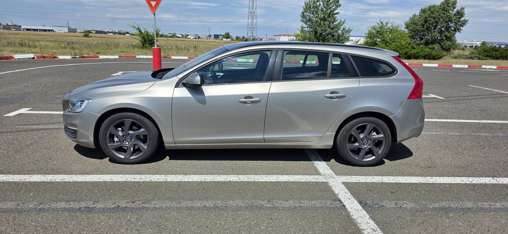VOLVO V60 2014 — imagine 2