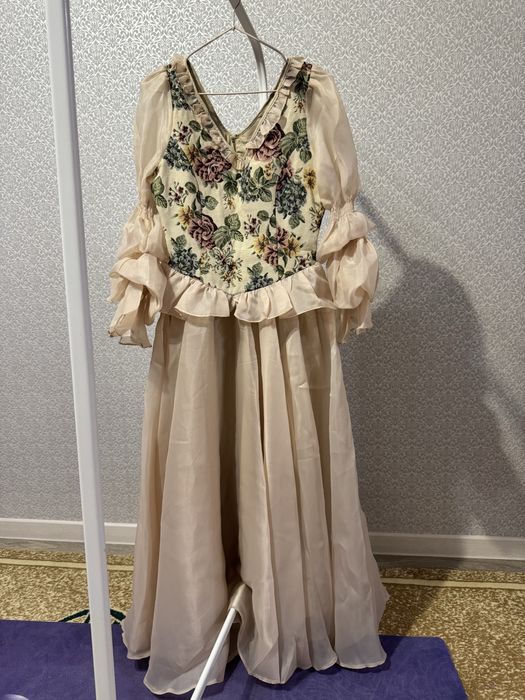 Шикарные вечерние платья