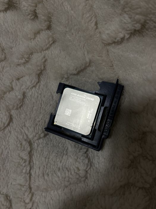 Процессор AMD ATHLON 200ge