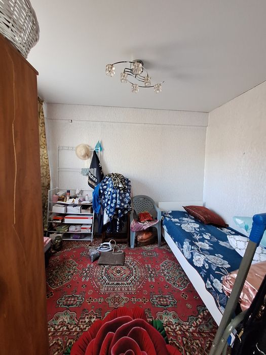 Продам 2 ком квартиру район стеклянного.