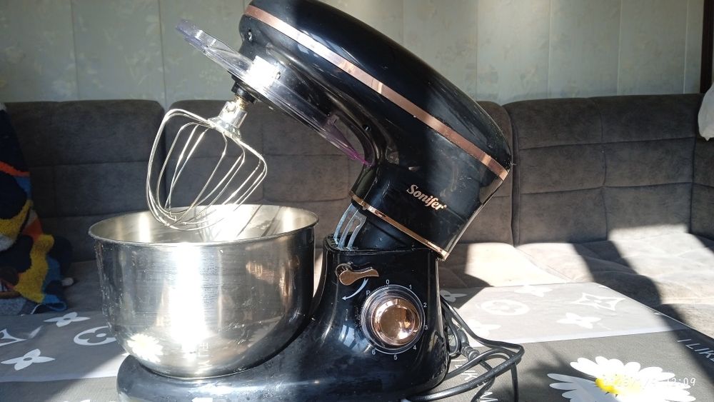 Meksir xamirdiyan qoradi