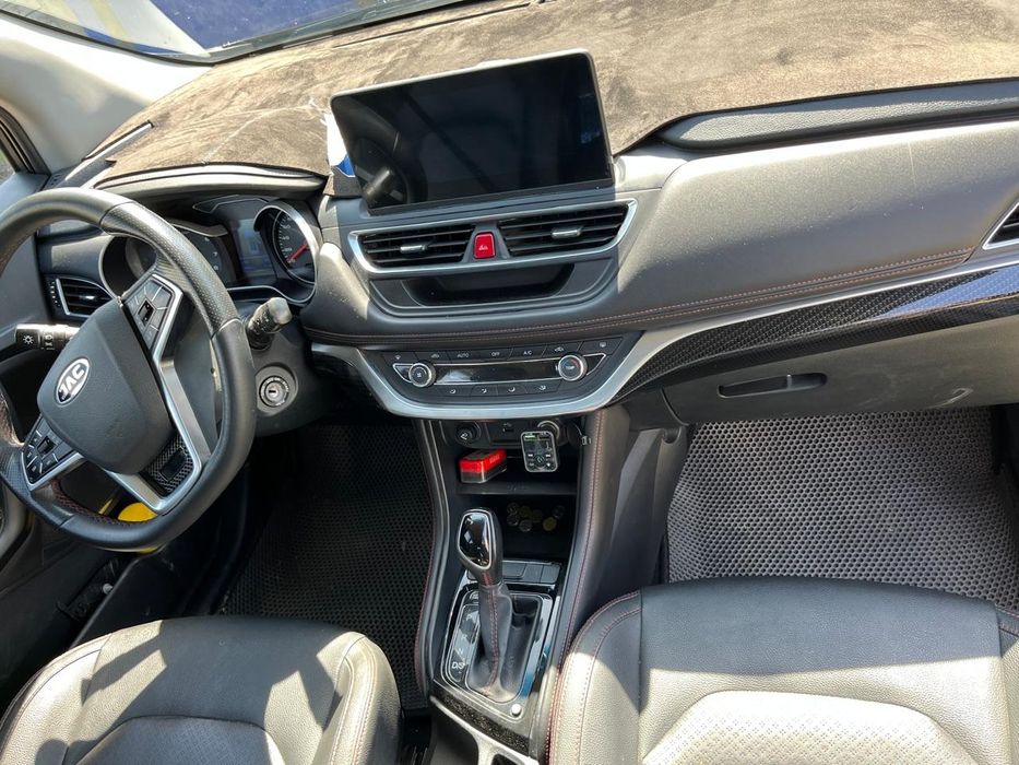 Продам JAC S3 Pro 2024 года