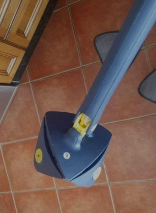 Триъгълен моп за почистване 360°