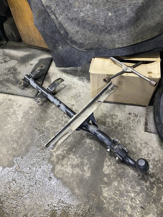 Продам фаркоп новая