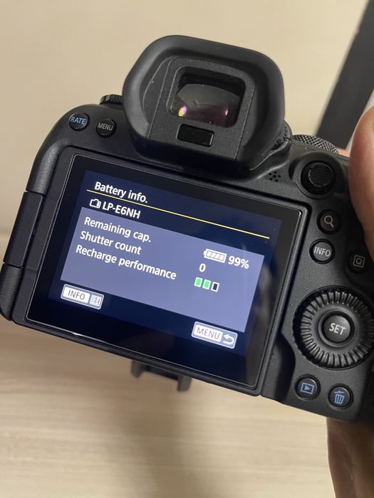 Фотоапарат Canon R6