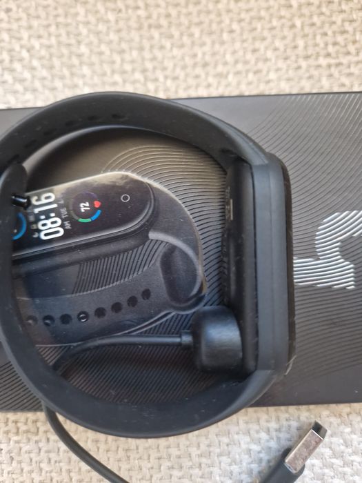 Часовник Mi Smart Band 5