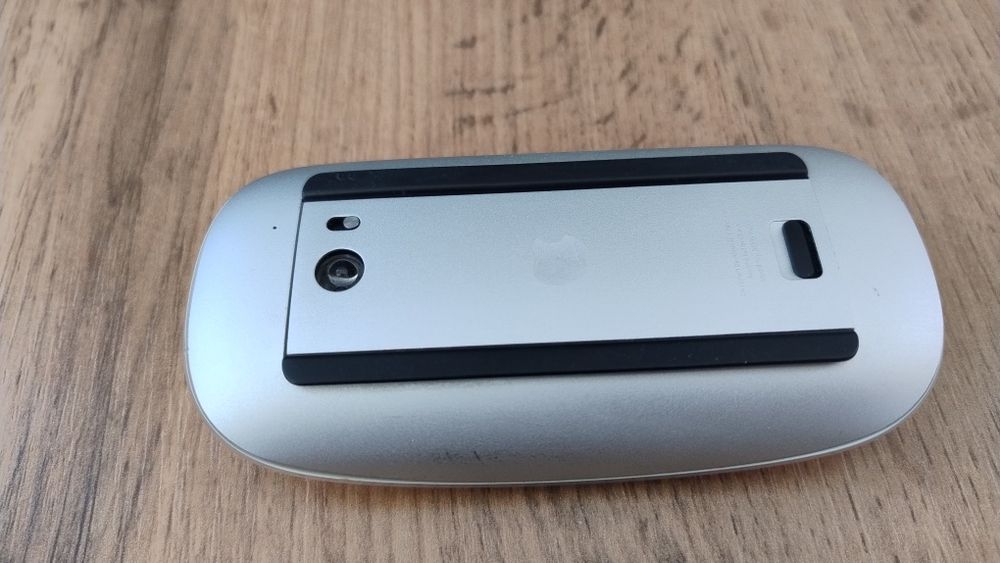 Apple Magic Mouse 1 (на батарейках), оригинал