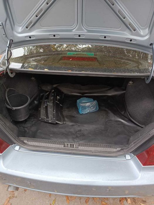 Продаётся  Нексия 2, цвет Дельфин