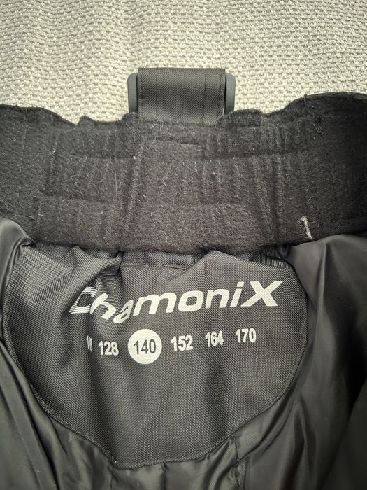 Детско яке и ски гащеризони