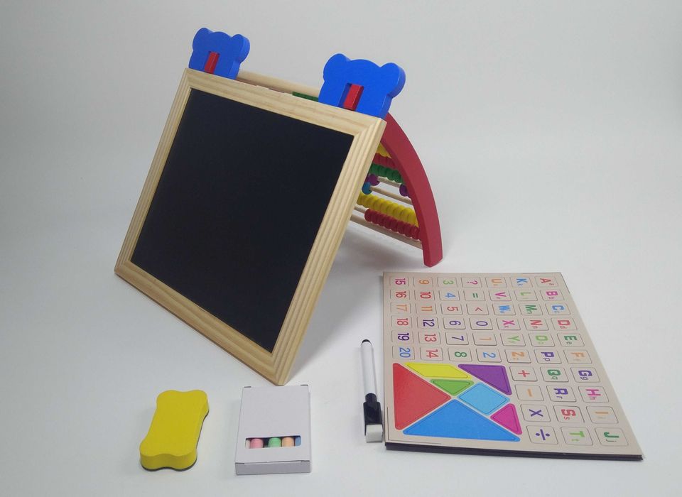 Магнитна двустранна дъска + сметало абакус 2в1 + математика