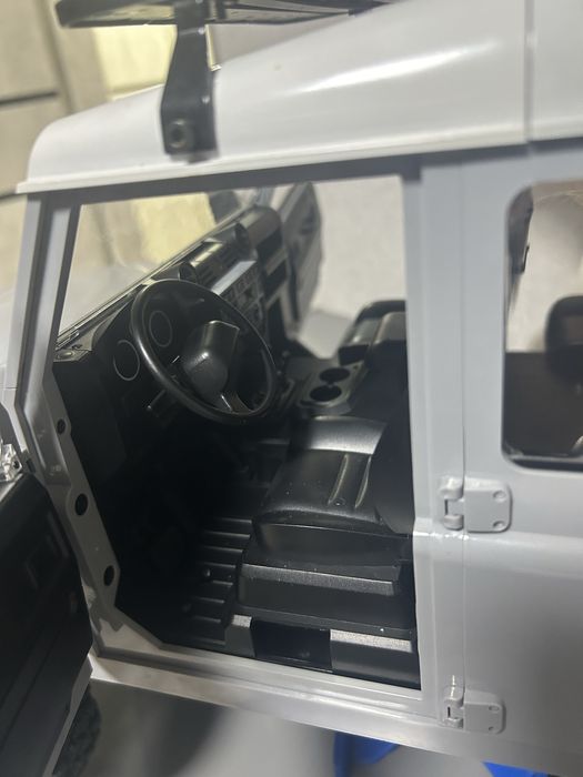 Радиоуправляемая модель мксштаба 1/10