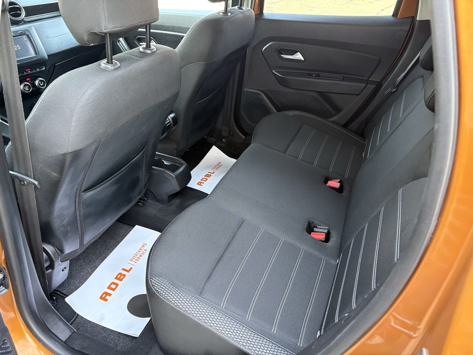 DACIA Duster ~ 2018 ~ 4 X 4 ~ 1.2TCE 125CP ~ Prestige FULL ~ KM Reali ~ Webasto ~ KEYLESS GO / ENTRY ~ Cartela ~ Stare Perfecta ~ Camere 360