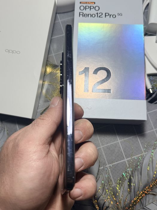 Продам телефон OPPO Reno12 Pro на 512G. 5G