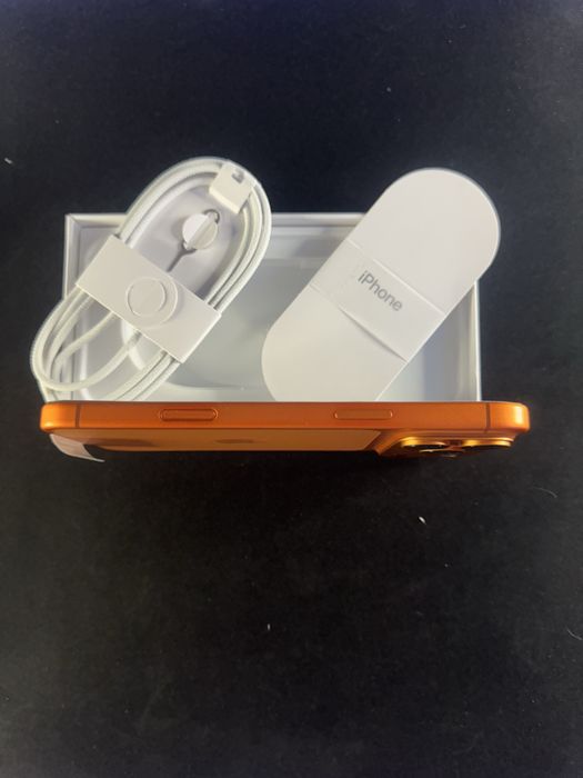 Iphone 17 pro max 1tb orange