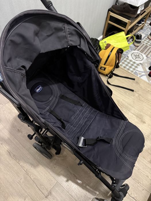 Продам коляска chicco