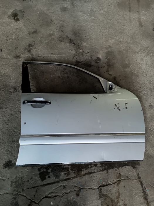 Дверь на мерседес w210