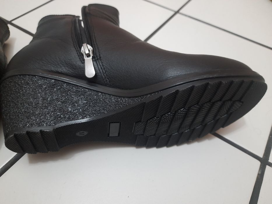 Зимни боти от естествена кожа