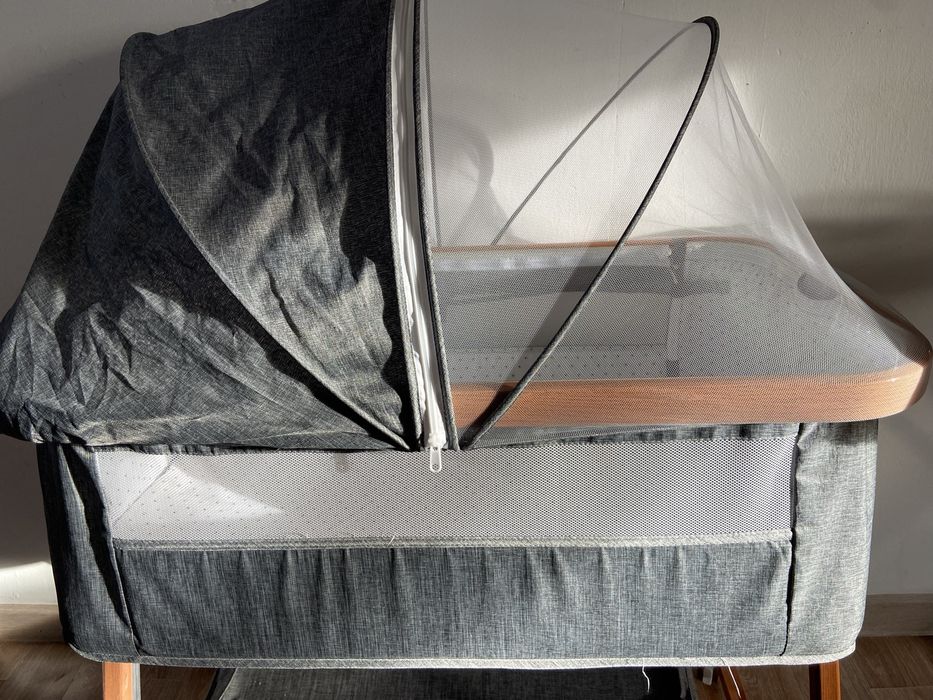 Продам кроватку манеж