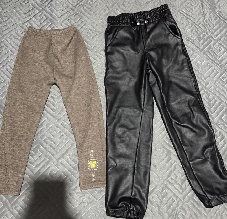 Отдам даром  вещи на девочку !!!