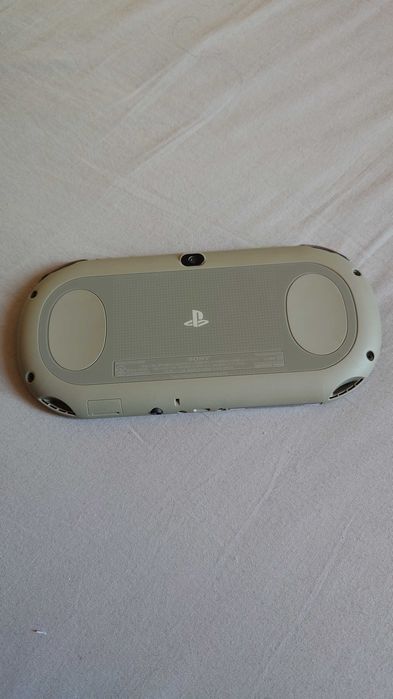 PS Vita 2000 khaki