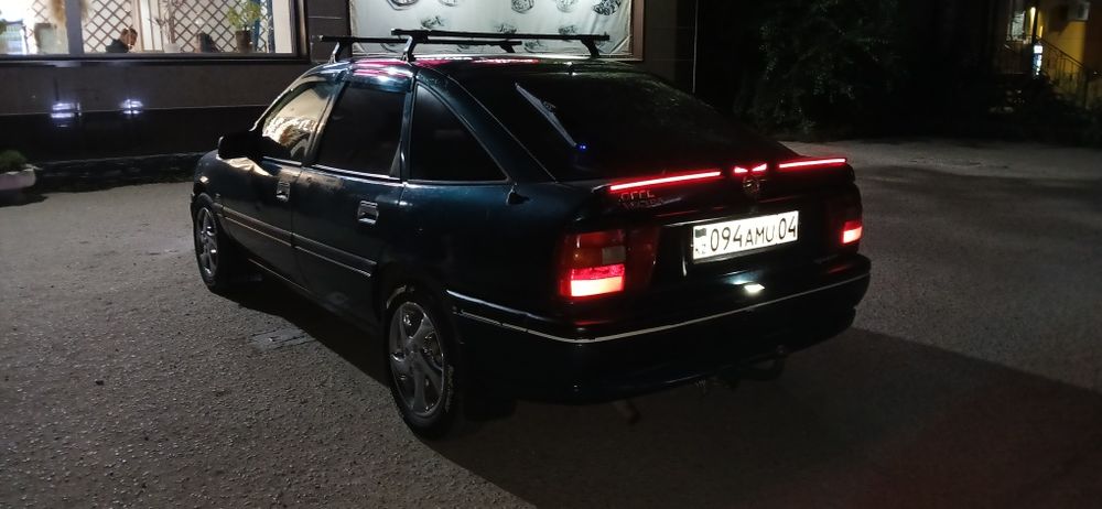 Opel vectra a сатылады