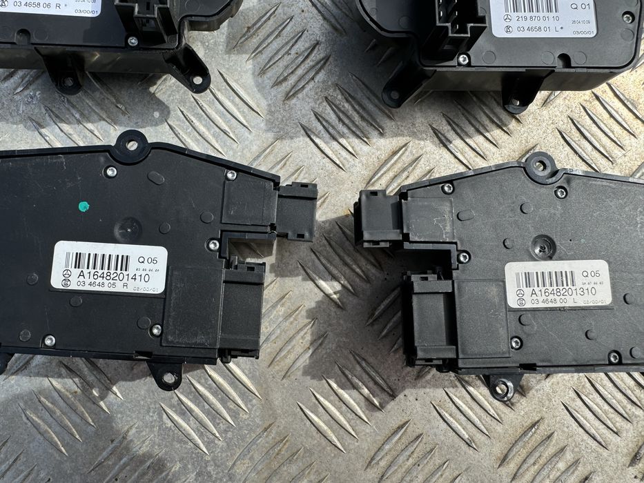 Бутони ел седалки Mercedes W211, W219, W164, W251