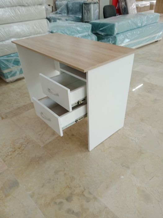 Компьютерный письменный стол