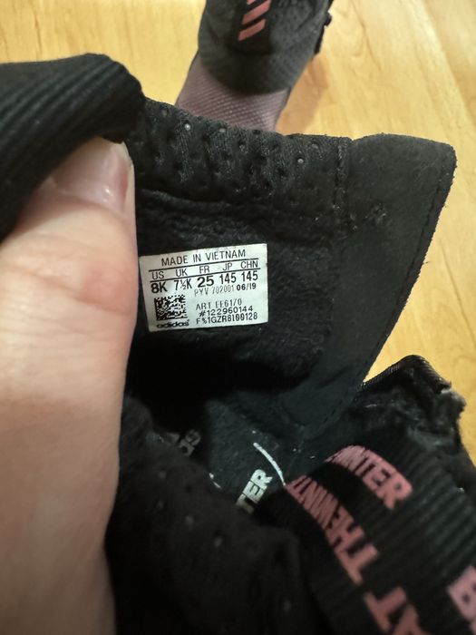 Аптески Adidas