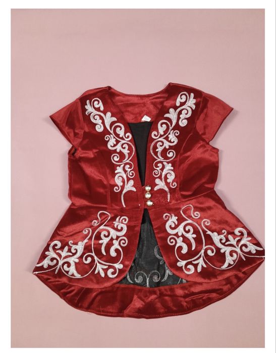 Камзол на девочку 6-7 лет