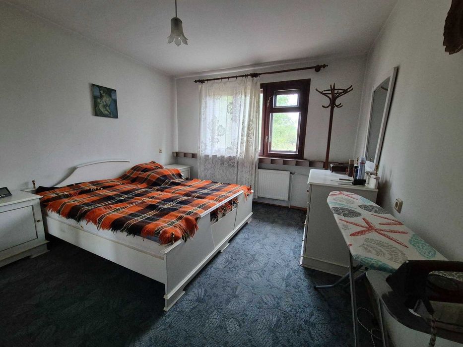 Еднофамилна двуетажна къща!!! Разбойна!!!